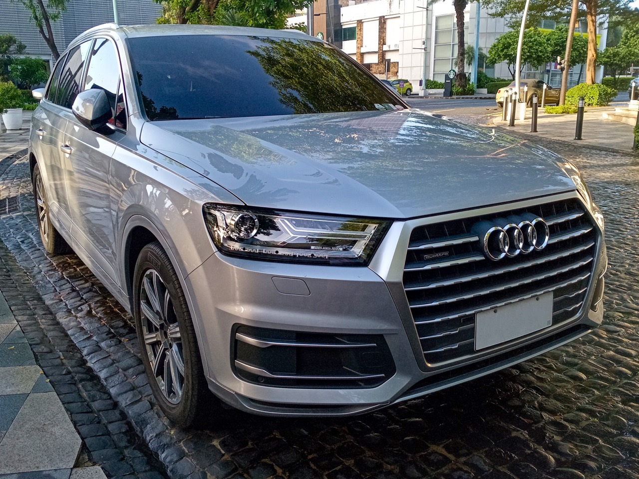 Audi Q7 4M, vue avant trois quarts