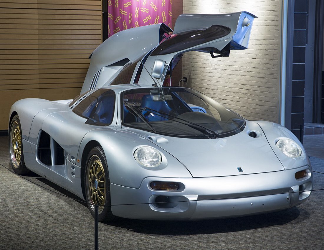 Isdera Commendatore 112i portes ouvertes